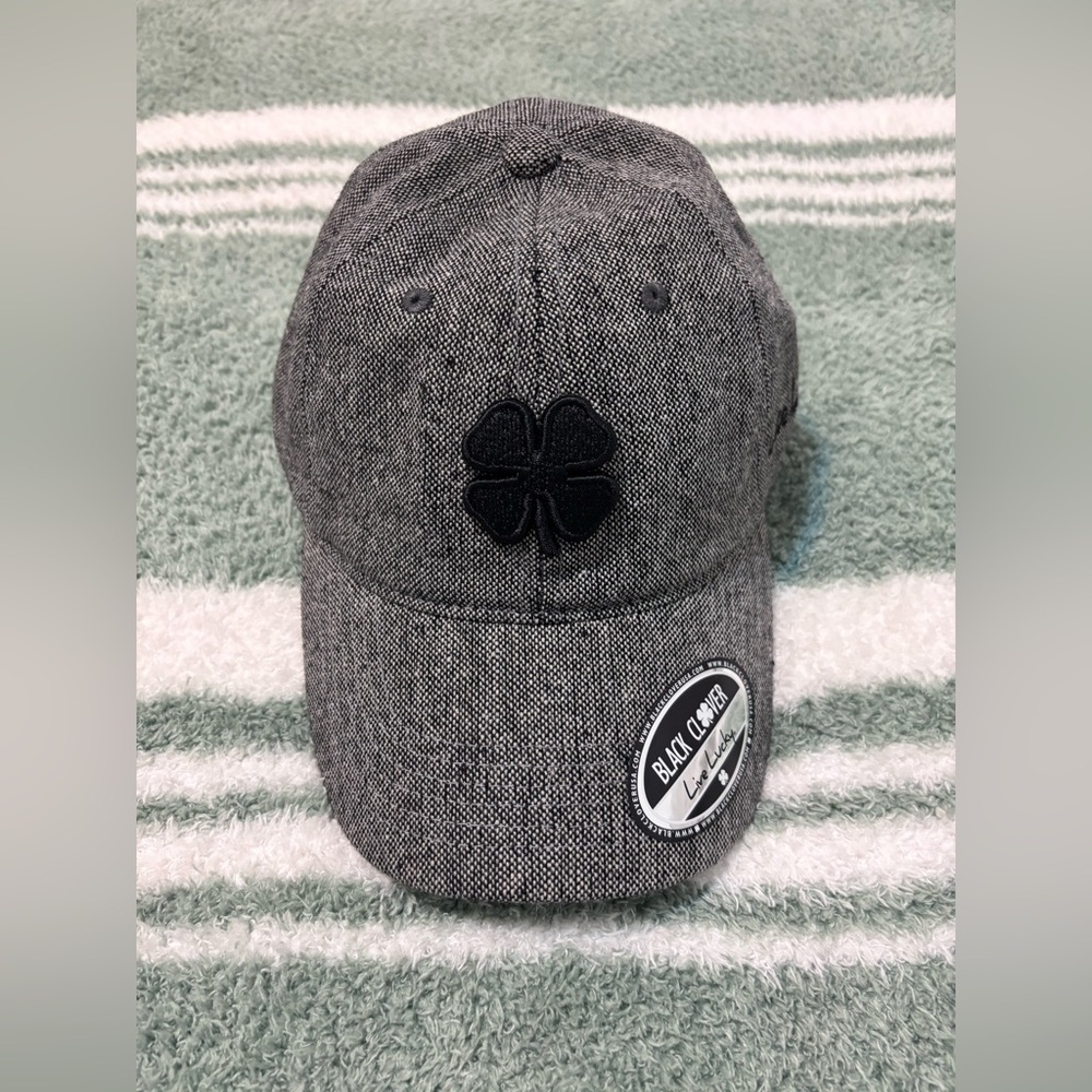 Black Clover 🍀 Live Lucky Gray and Black Golf Lid L/XL